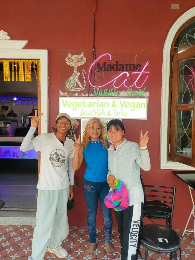 Cat Home Hat Yai Exteriör bild